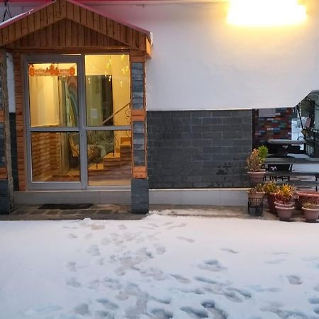 Aman Inn Dharamshala Esterno foto