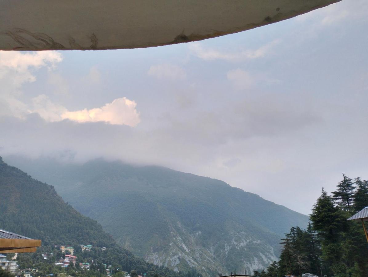 Aman Inn Dharamshala Esterno foto