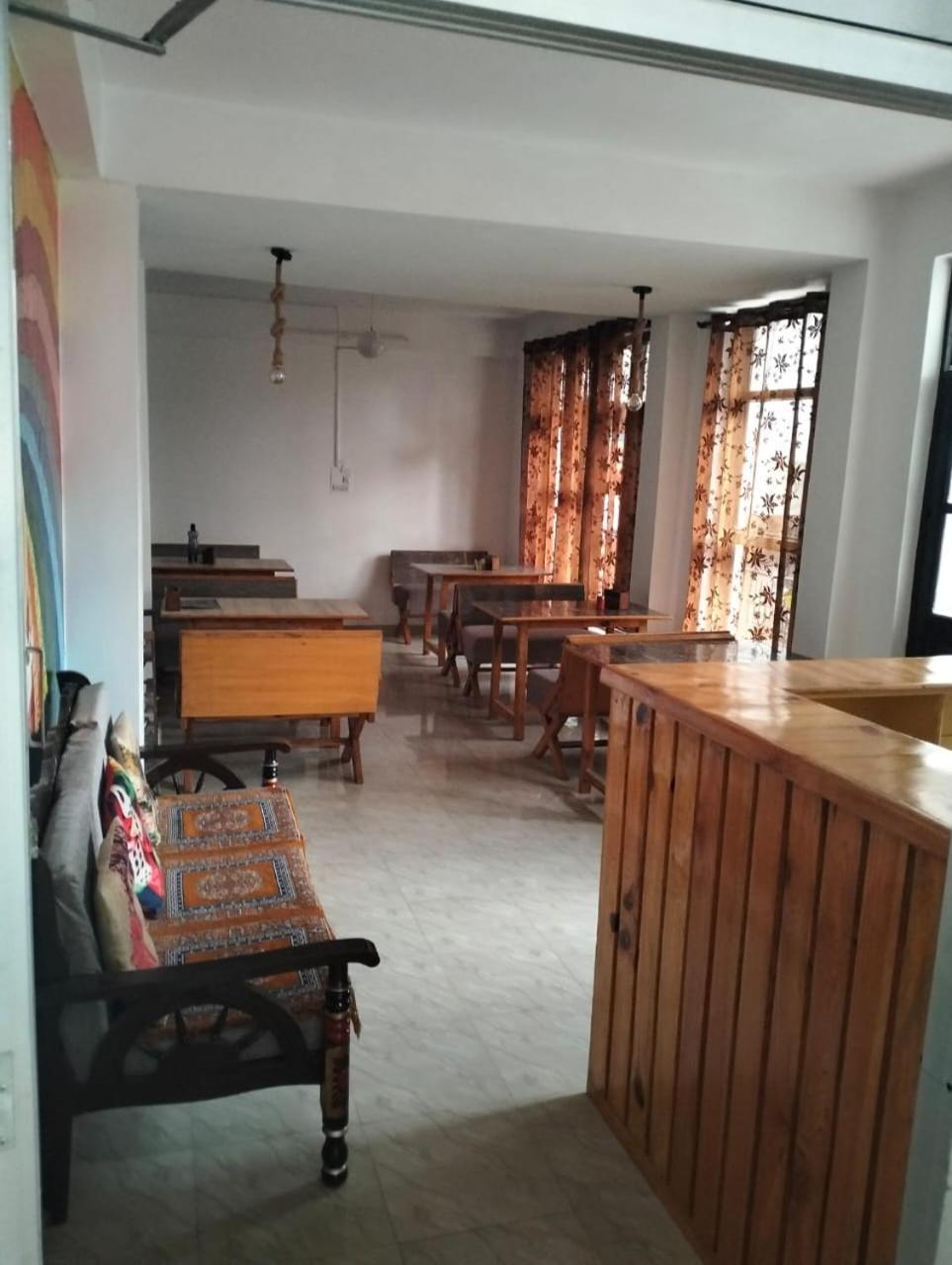 Aman Inn Dharamshala Esterno foto