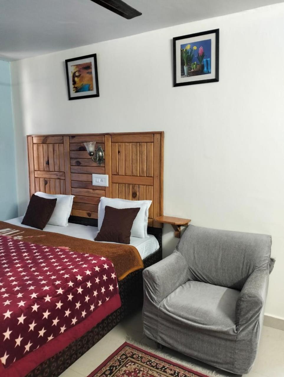 Aman Inn Dharamshala Esterno foto