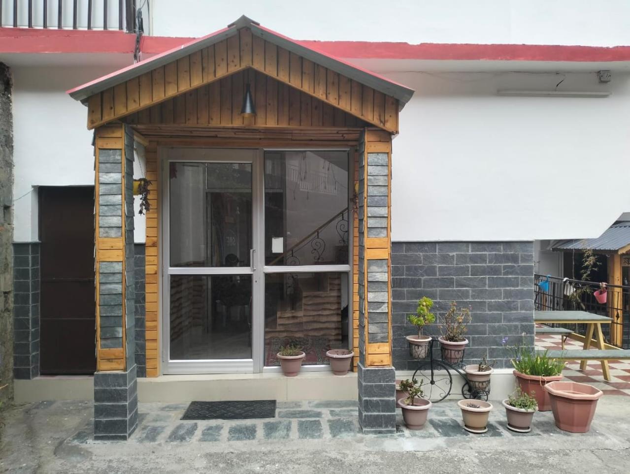 Aman Inn Dharamshala Esterno foto