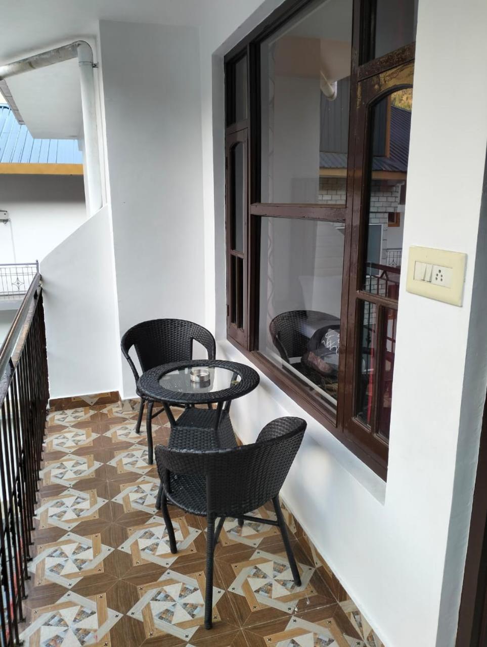 Aman Inn Dharamshala Esterno foto