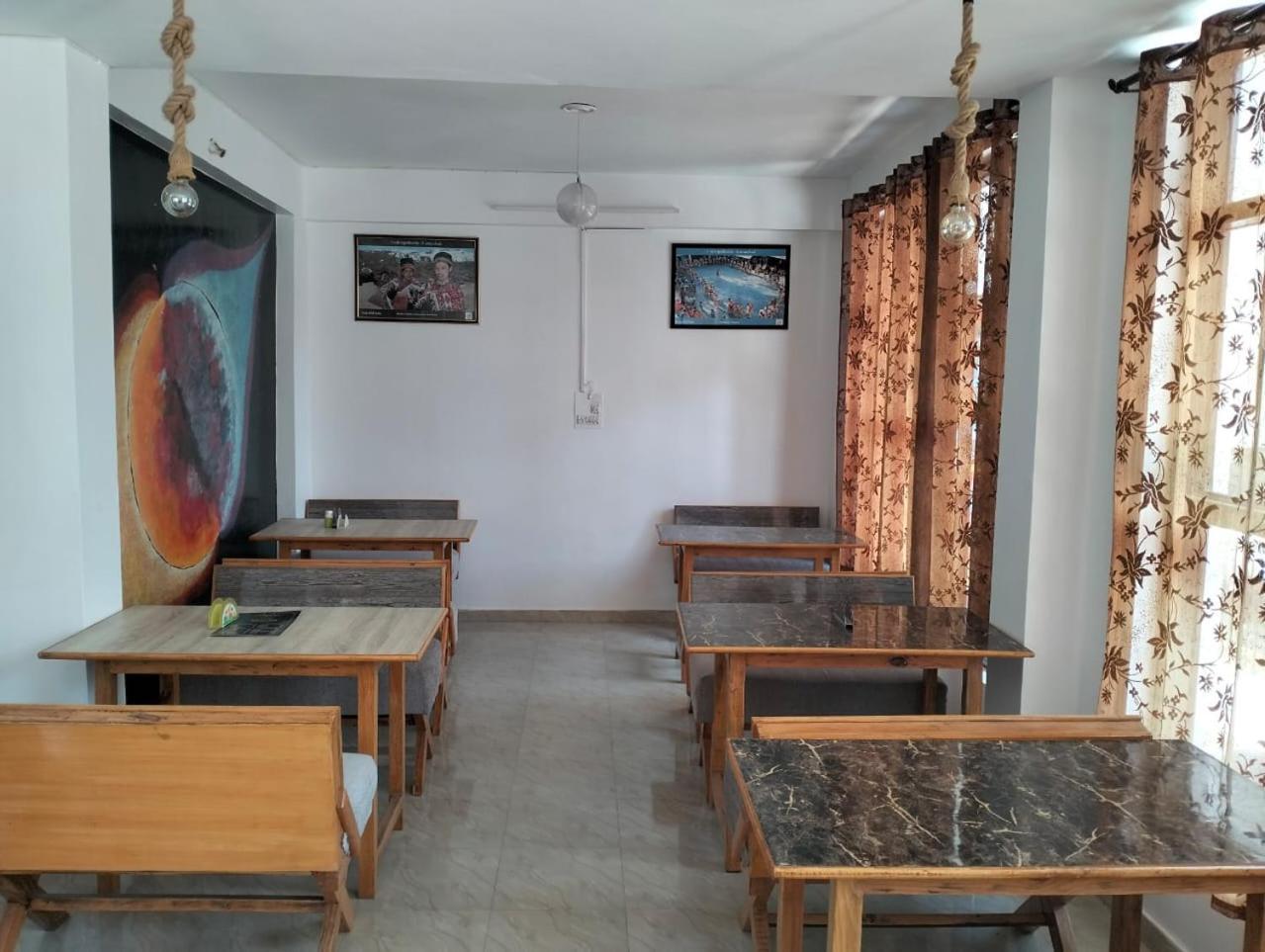 Aman Inn Dharamshala Esterno foto