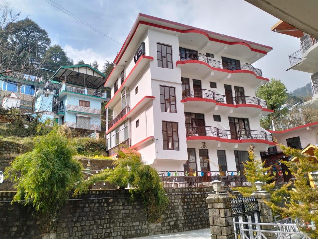 Aman Inn Dharamshala Esterno foto