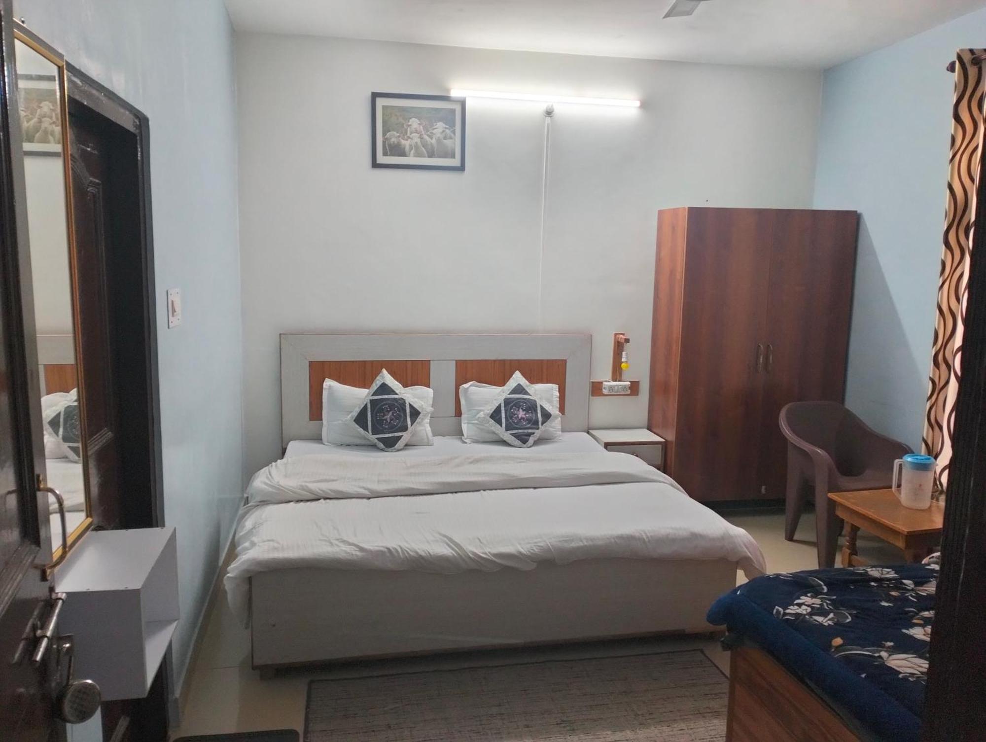 Aman Inn Dharamshala Esterno foto