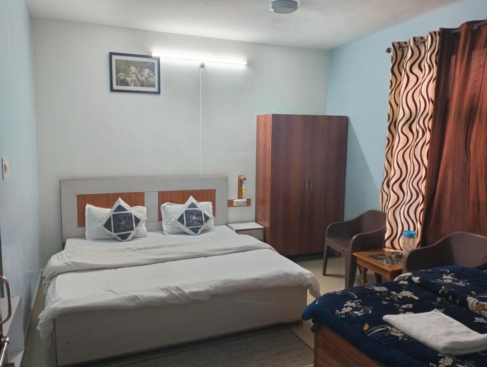 Aman Inn Dharamshala Esterno foto
